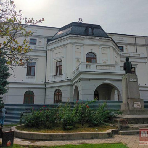 Lucrările de reabilitare a Grădinii de Vară de la Teatrul "Mihai Eminescu" Botoșani, scoase la licitație