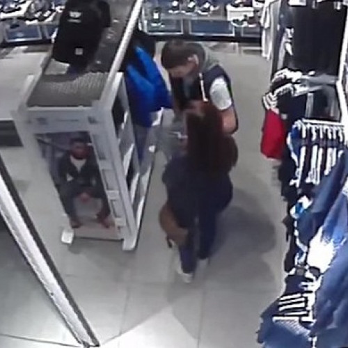 Trei persoane suspectate de furt într-un centru comercial din Satu Mare