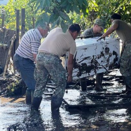 Militarii români mobilizați pentru ajutorarea comunităților afectate de ciclon