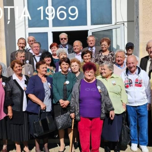 Reuniune emoționantă la Școala Generală Vișinești, județul Dâmbovița