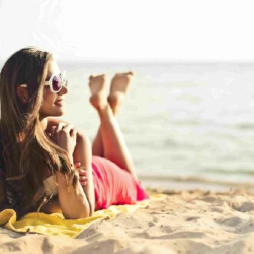 Slapii și papucii – elemente esențiale ale garderobei de vară