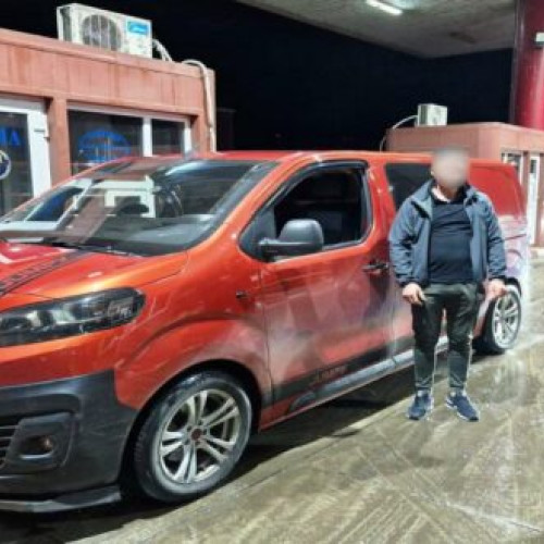 Poliția de frontieră cercetează un cetățean maghiar cu permis de conducere fals