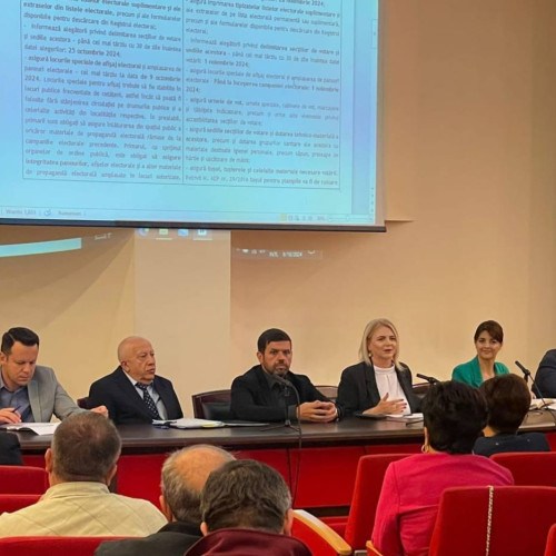 Prefectura Dâmbovița organizează o instruire pentru alegerile prezidențiale și parlamentare