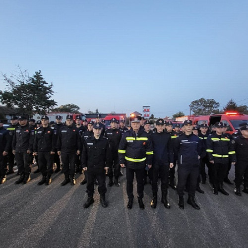 Pompierii din Satu Mare contribuie la intervențiile naționale împotriva inundațiilor
