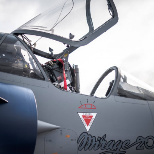 Avioanele de luptă Mirage 2000-5 vor fi adaptate pentru Ucraina