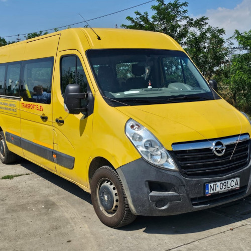 Problemele transportului școlar în județul Neamț, în atenția autorităților