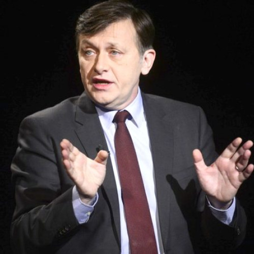 Crin Antonescu cere schimbări în conducerea PNL în cazul unui eșec electoral