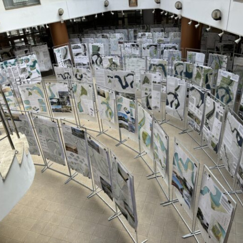 Expoziția proiectelor din Concursul Internațional de Soluții "Lacurile Colentinei" se deschide la Primăria Sectorului 2