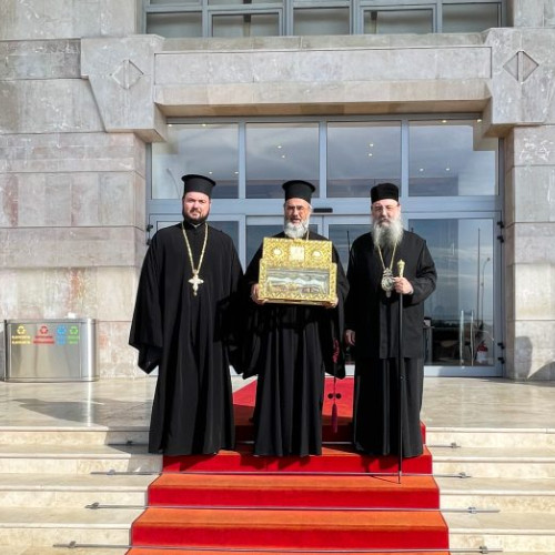 Moastele Sfantului Apostol Andrei ajung pentru a patra oara in Romania