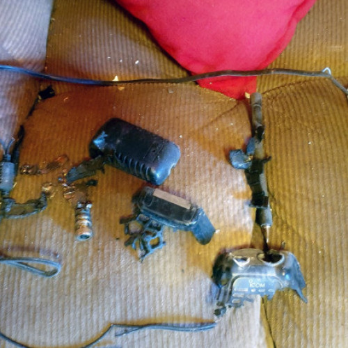 Explozia stațiilor walkie-talkie ale Hezbollah, cauzată de un compus exploziv