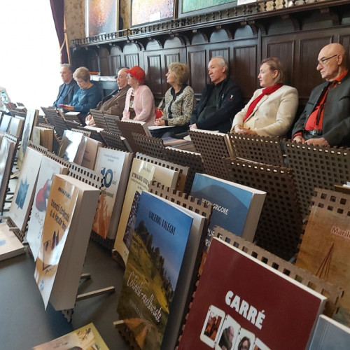 Expozitia "Autori galateni si cartile lor" vernisata la Casa de Ajutor Reciproc a Pensionarilor Galati