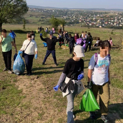Peste 16.000 de elevi și profesori din Botoșani s-au implicat în ecologizarea mediului