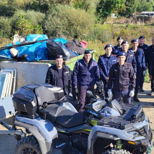 Jandarmii din Alba contribuie la Ziua de Curățenie Națională