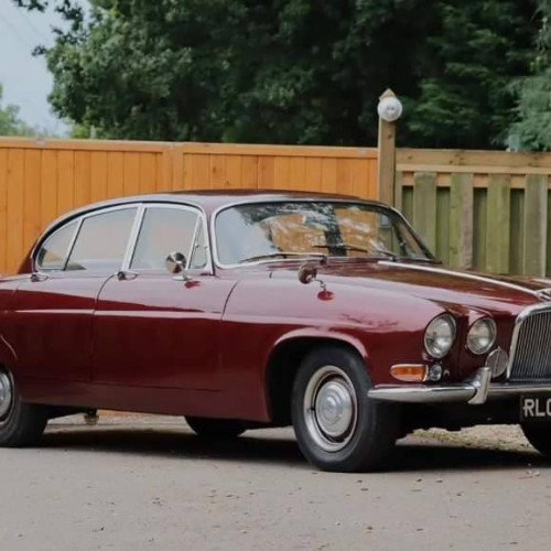 Jaguarul Mark X 4.2 din 1967 al Madonnei va fi scos la licitație