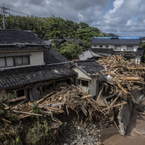 Echipele de intervenție continuă căutările în Japonia după inundații devastatoare