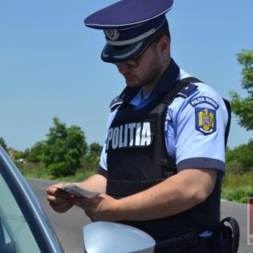 Bărbat din Botoșani prins transportând persoane neautorizat, rămâne fără mașină timp de șase luni