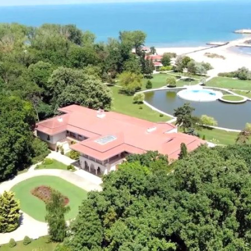 Klaus Iohannis și Vila Nufărul: Lux și istorie la Neptun