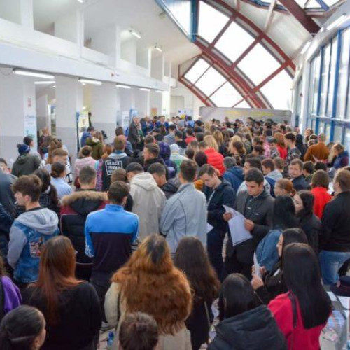 Bursa locurilor de muncă pentru absolvenți organizată de AJOFM Botoșani
