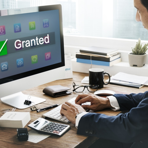 Crește popularitatea creditelor IFN fără garanții în România