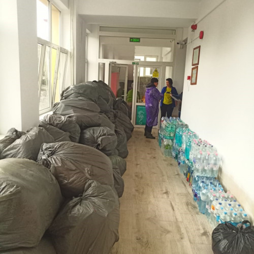 Solidaritatea și voluntariatul, lecții esențiale la Liceul Tehnologic "A. Vlaicu" din Galați