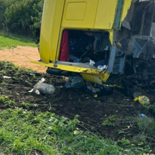 Accident rutier pe DE 581 între Chitcani și Strămătura