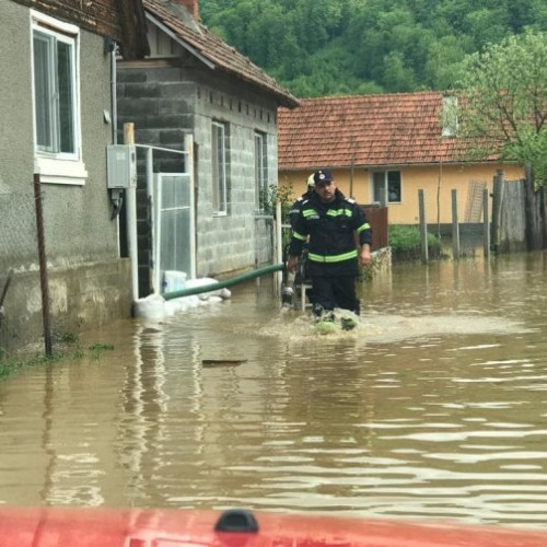 Schimbare dramatică a vremii: Cod galben și portocaliu de precipitații în România