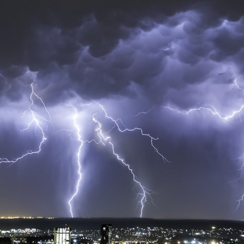 Duminica aduce vreme instabilă: meteorologii anunță ploi și scăderi de temperatură