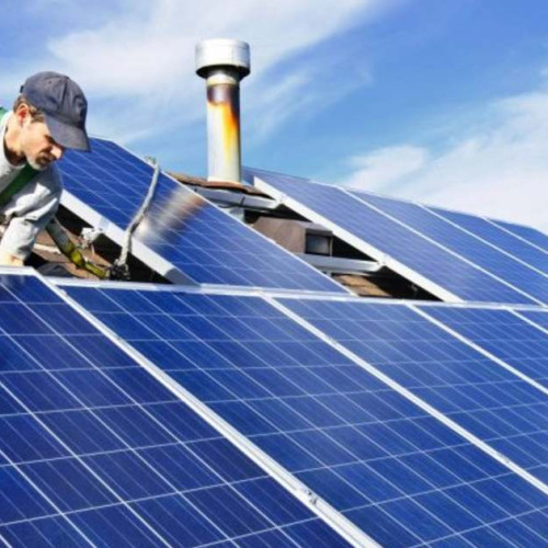 Bugetul pentru panouri fotovoltaice din Regiunea Nord-Vest s-a epuizat în două minute