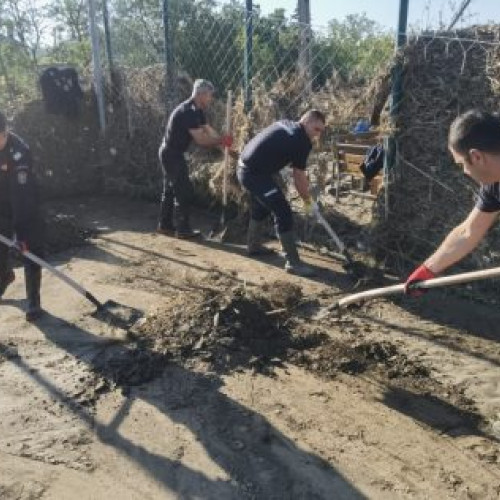 Pompierii își află tehnica de intervenție în judetele afectate de Codul Portocaliu