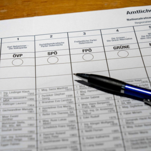 Alegerile parlamentare din Austria au început duminică, cu o participare importantă