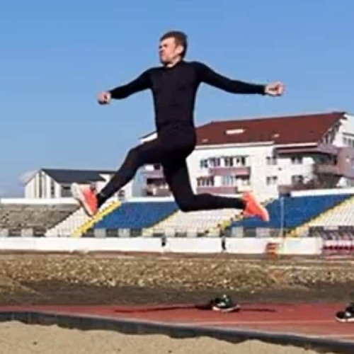 Ovidiu Hulea, vicecampion balcanic la ștafetă și săritură în lungime