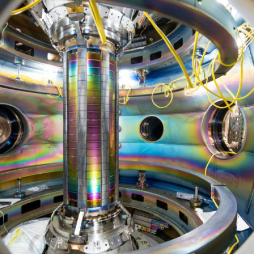 Înfruntarea Americană în Cursa Fuziunii Nucleare: China Ia Avans