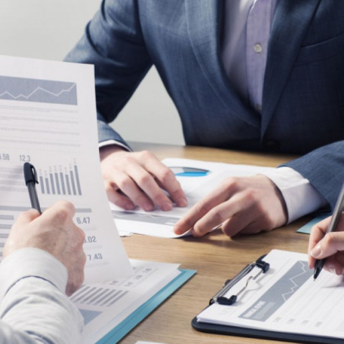 Deficitul bugetar a ajuns la 4,57% din PIB în primele opt luni ale anului 2024