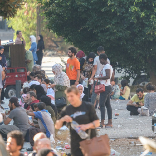 Aproape 100.000 de persoane au fugit în Siria din cauza atacurilor aeriene israeliene