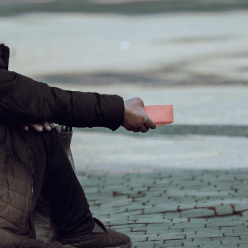 Guvernul suedez ia în considerare interzicerea cersetoriei la nivel național