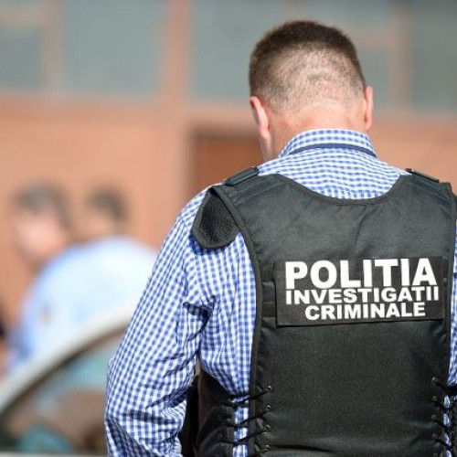 Percheziții în Poienile de Sub Munte pentru delapidare