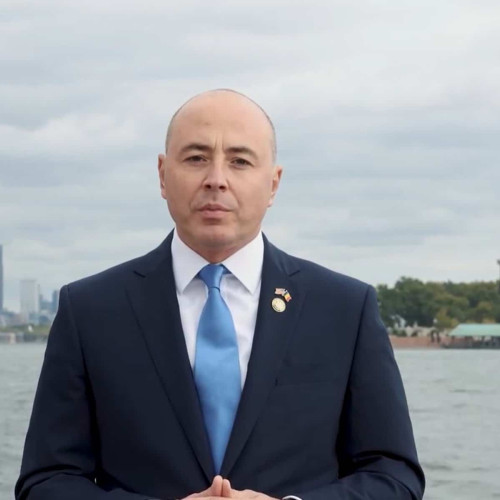 Românii vor putea călători fără vize în Statele Unite, probabil de anul viitor