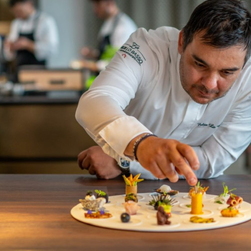 Evenimentul de fine dining "Azuga Under the Stars" revine la Lux Garden Hotel &amp; Resort