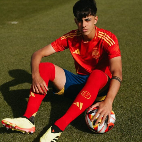 FC Barcelona fixează o clauză de 500 de milioane de euro pentru tânărul mijlocaș Marc Bernal