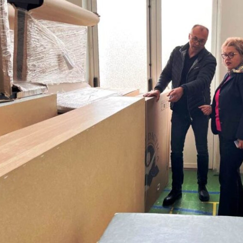 Inspectoratul Școlar Județean Vrancea primește echipamente digitale pentru școli