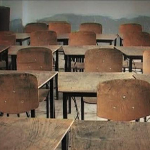 Tablou sumbru pentru învățământul românesc: 1 din 5 copii nu merge la școală