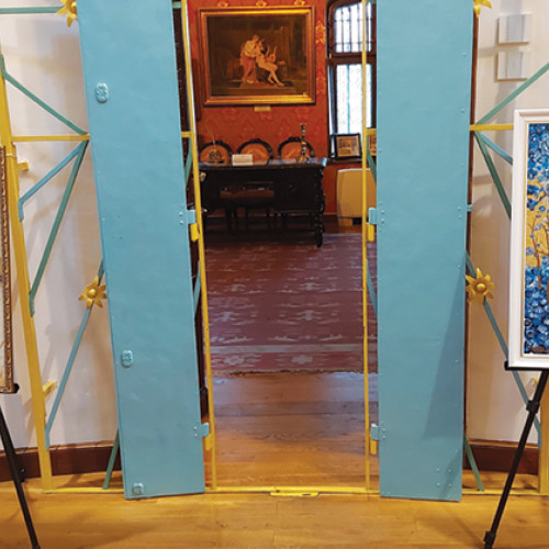 Exponatul "Cateva anotimpuri" al Amaliei Suruceanu, deschis la Castelul "Iulia Hasdeu" din Câmpina