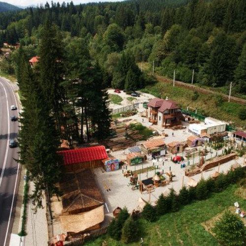 Satul lui Moș Crăciun se deschide pe 1 Decembrie la Timișu de Sus