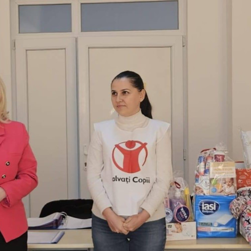 Programul &quot;Cutia Bebelusului&quot; sprijină mamele vulnerabile din Dâmbovița
