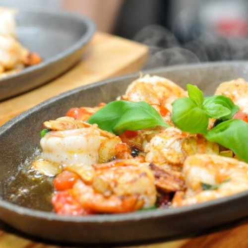 Rechemare a creveților și somonului din magazinele Kaufland din cauza bacteriei Listeria