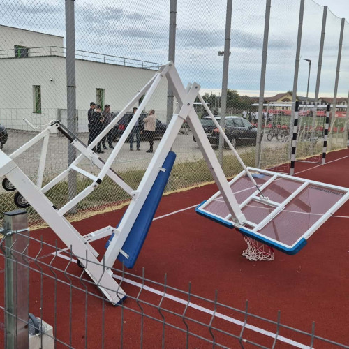 Copil de 12 ani, rănit pe terenul de fotbal de la Micești