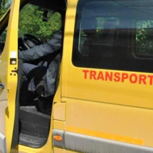 Incident grav la un microbuz școlar în Gura Humorului