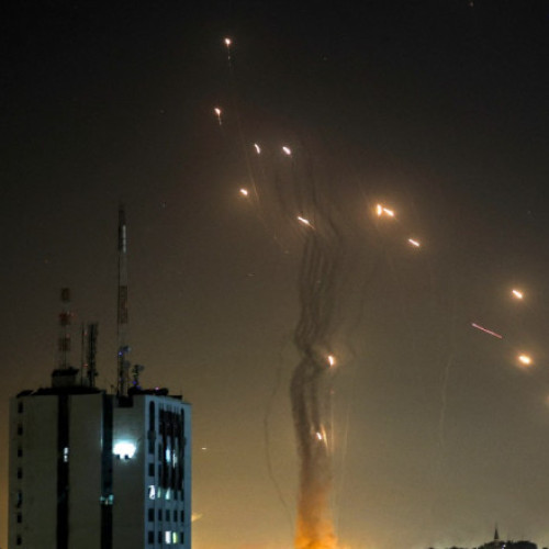 Israelul își activează sistemele de apărare antiaeriană în fața atacurilor Iranului