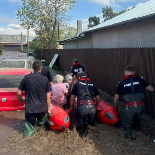 Avertismentul specialiștilor: Mașinile pot fi vândute după inundații