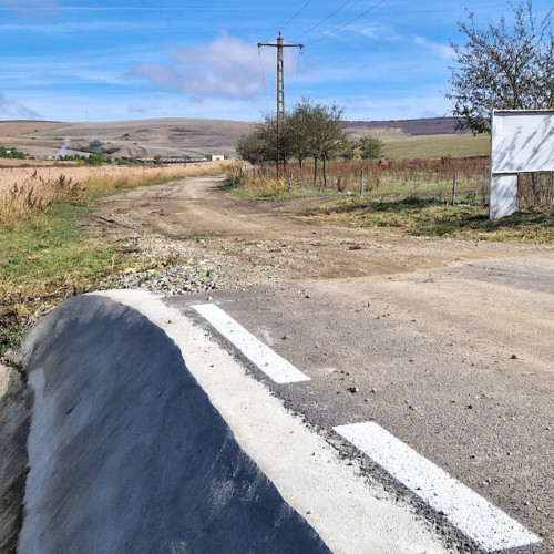 DJ 141C din Sibiu inaugurat, dar se oprește în câmp din cauza lucrărilor neterminate în Alba